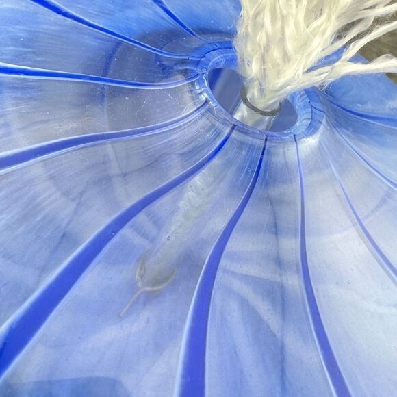 Vintage Intaglio Anton Art Glass Round Oil Lamp Blue Swirl Hand-blown Wick 4.5" - Picture 8 of 9